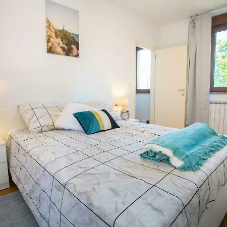 Modern Holiday In With Swimming Pool Vodnjan